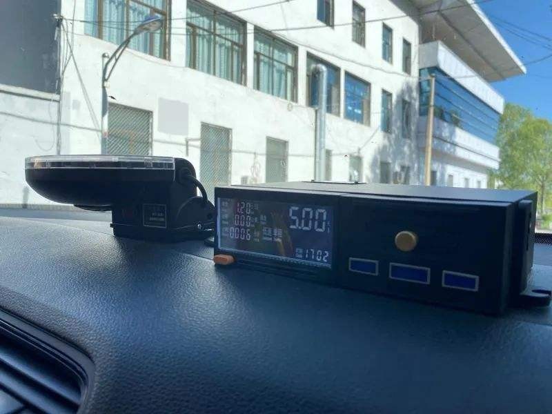 出租車計(jì)價(jià)器怎么使用，計(jì)價(jià)原理